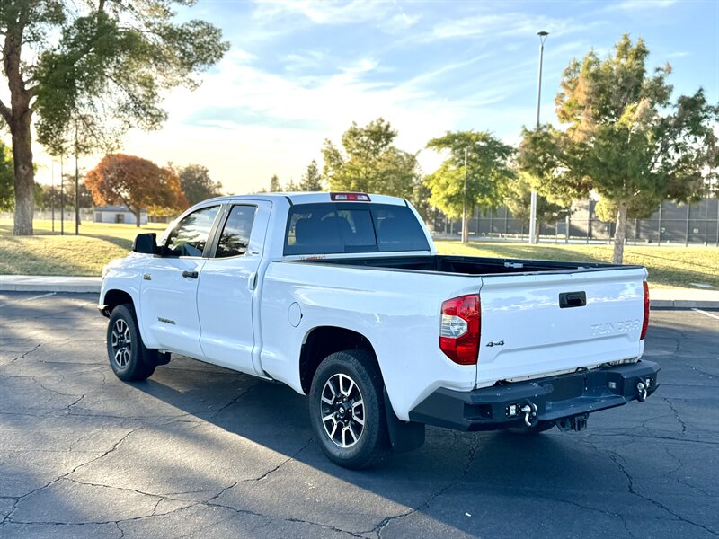 2018 Toyota Tundra SR5 - Photo 6 - Mesa, AZ 85210