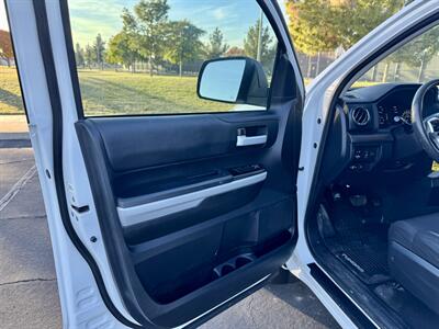 2018 Toyota Tundra SR5 - Photo 11 - Mesa, AZ 85210