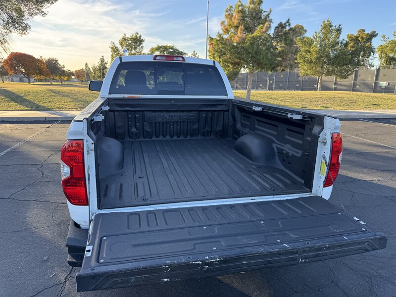2018 Toyota Tundra SR5 - Photo 25 - Mesa, AZ 85210