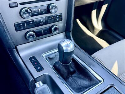 2012 Ford Mustang V6 Premium   - Photo 19 - Mesa, AZ 85210