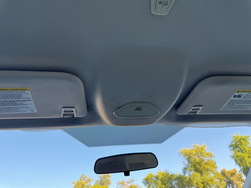 2014 Ford Focus SE - Photo 26 - Mesa, AZ 85210