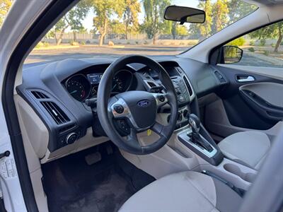 2014 Ford Focus SE - Photo 9 - Mesa, AZ 85210