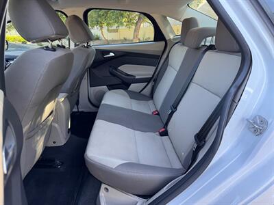 2014 Ford Focus SE - Photo 17 - Mesa, AZ 85210