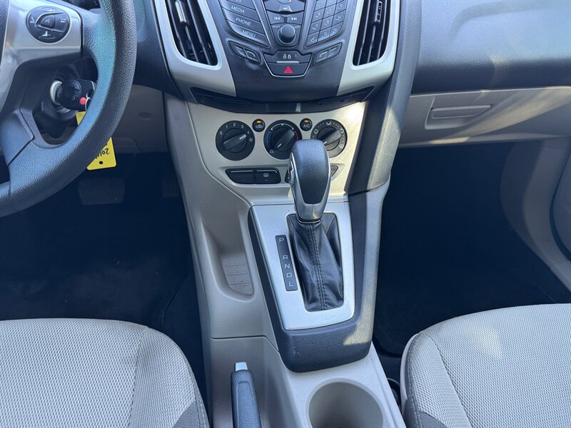 2014 Ford Focus SE - Photo 25 - Mesa, AZ 85210