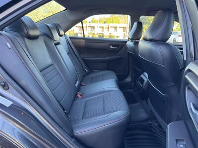 2015 Toyota Camry SE   - Photo 12 - Mesa, AZ 85210