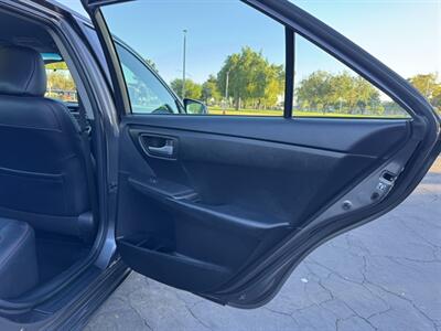 2015 Toyota Camry SE   - Photo 13 - Mesa, AZ 85210