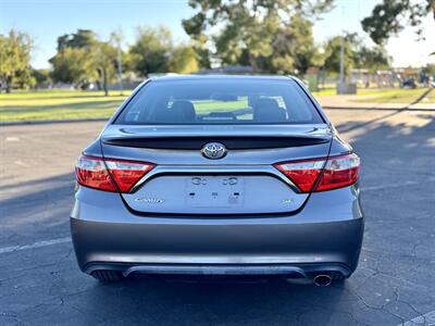 2015 Toyota Camry SE   - Photo 4 - Mesa, AZ 85210