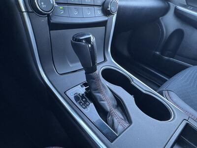 2015 Toyota Camry SE   - Photo 21 - Mesa, AZ 85210