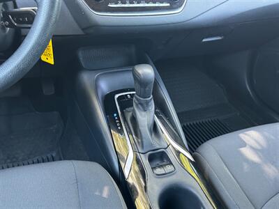 2022 Toyota Corolla LE   - Photo 25 - Mesa, AZ 85210