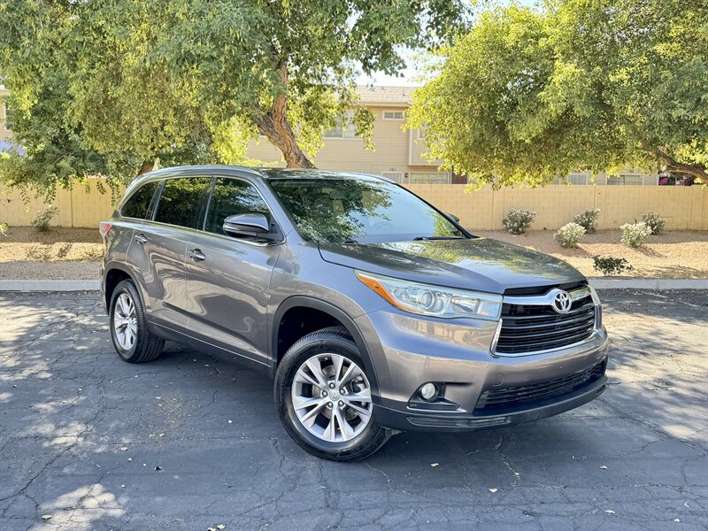 2015 Toyota Highlander XLE  