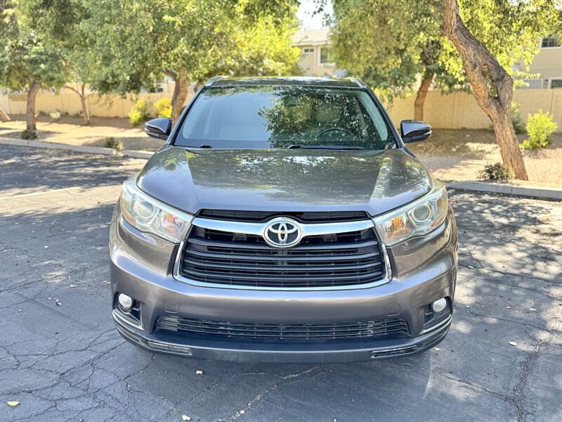 2015 Toyota Highlander XLE - Photo 8 - Mesa, AZ 85210