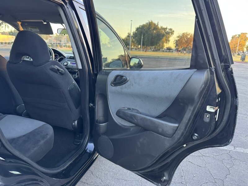2008 Honda Fit LX - Photo 15 - Mesa, AZ 85210
