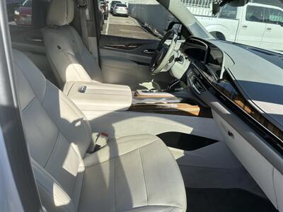 2023 Cadillac Escalade Sport Platinum   - Photo 7 - Mesa, AZ 85210