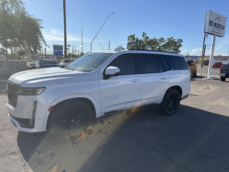 2023 Cadillac Escalade Sport Platinum  