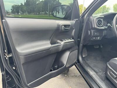 2023 Toyota Tacoma TRD Off-Road   - Photo 11 - Mesa, AZ 85210