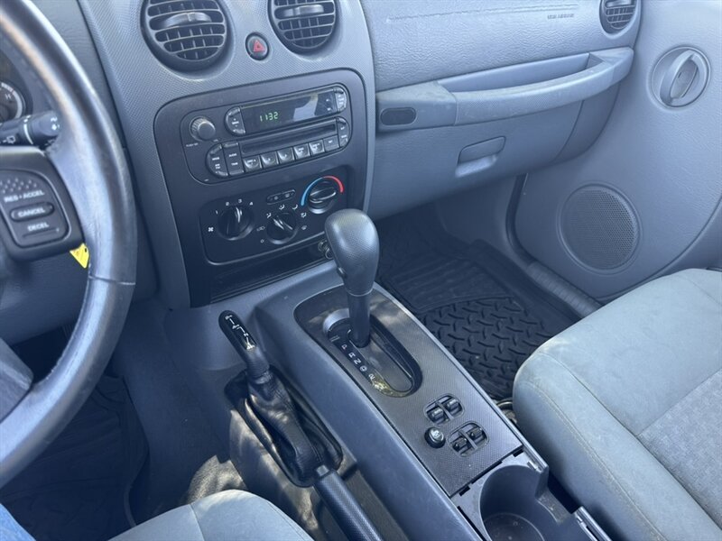 2007 Jeep Liberty Sport - Photo 22 - Mesa, AZ 85210