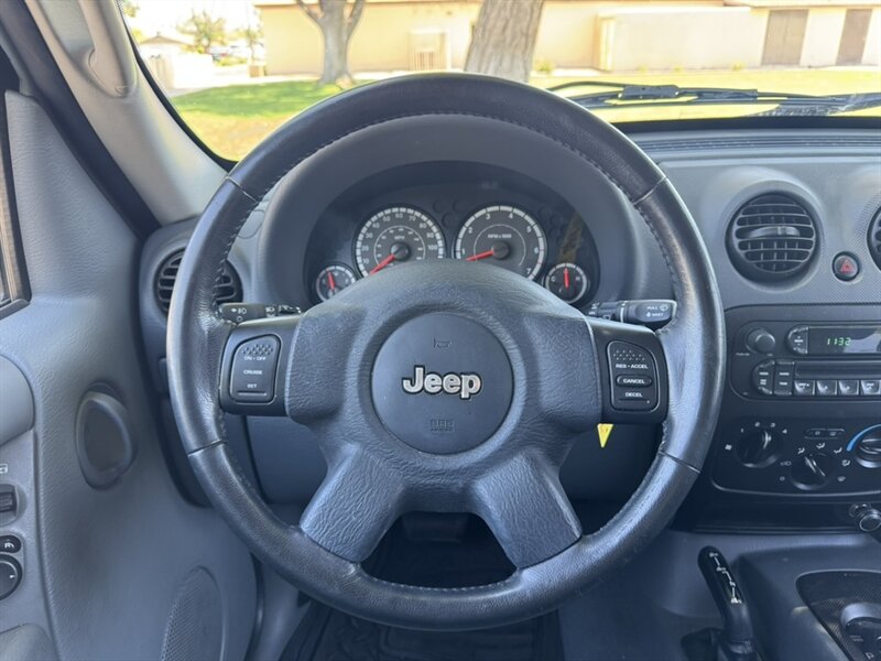 2007 Jeep Liberty Sport - Photo 18 - Mesa, AZ 85210