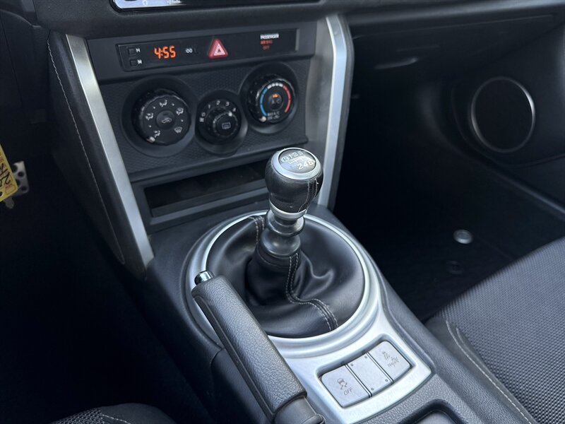2017 Toyota 86 - Photo 18 - Mesa, AZ 85210