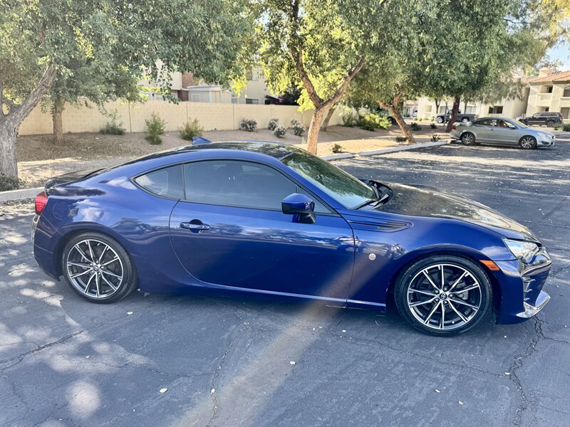 2017 Toyota 86 - Photo 2 - Mesa, AZ 85210