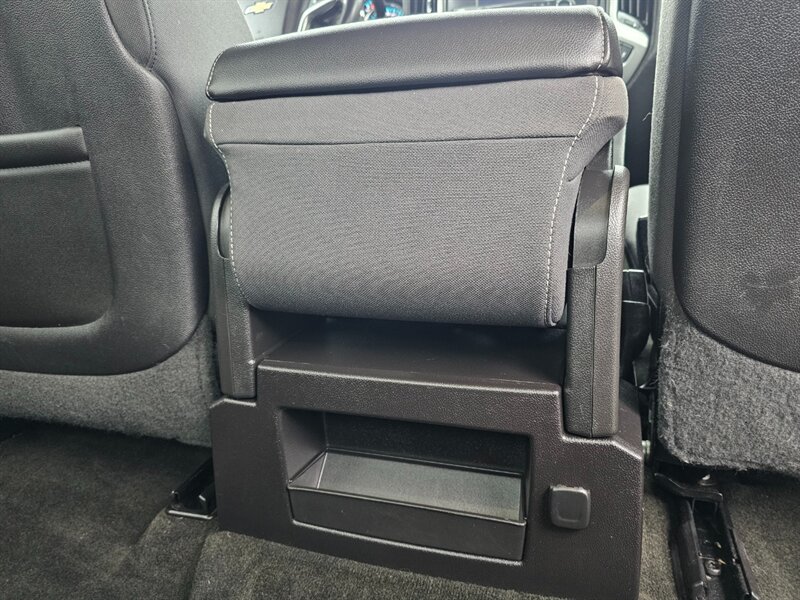 2015 Chevrolet Silverado 1500 LT Z71 - Photo 33 - De Pere, WI 54115