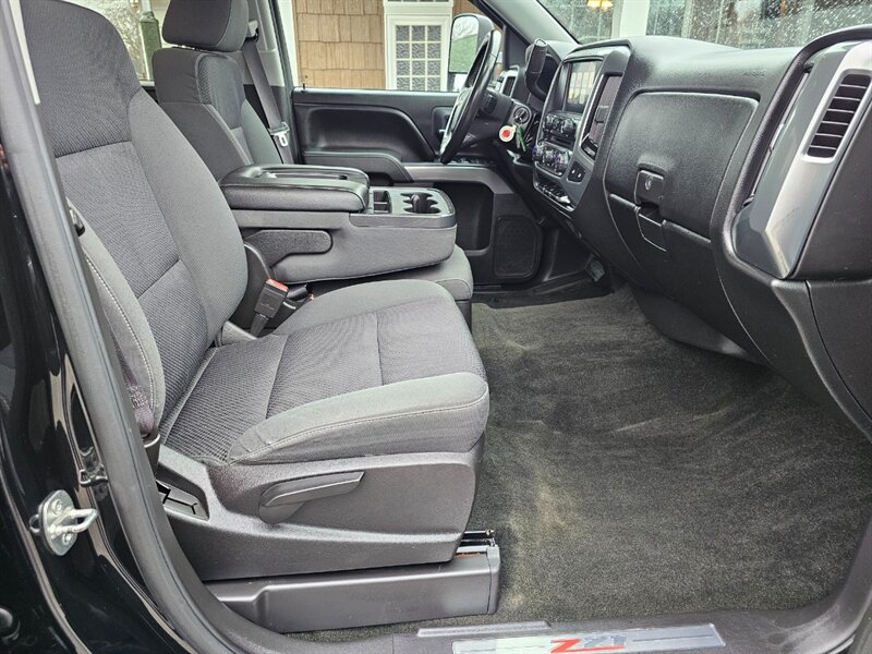 2015 Chevrolet Silverado 1500 LT Z71 - Photo 12 - De Pere, WI 54115