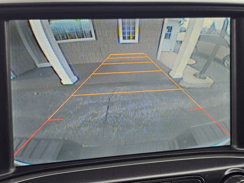 2015 Chevrolet Silverado 1500 LT Z71 - Photo 8 - De Pere, WI 54115