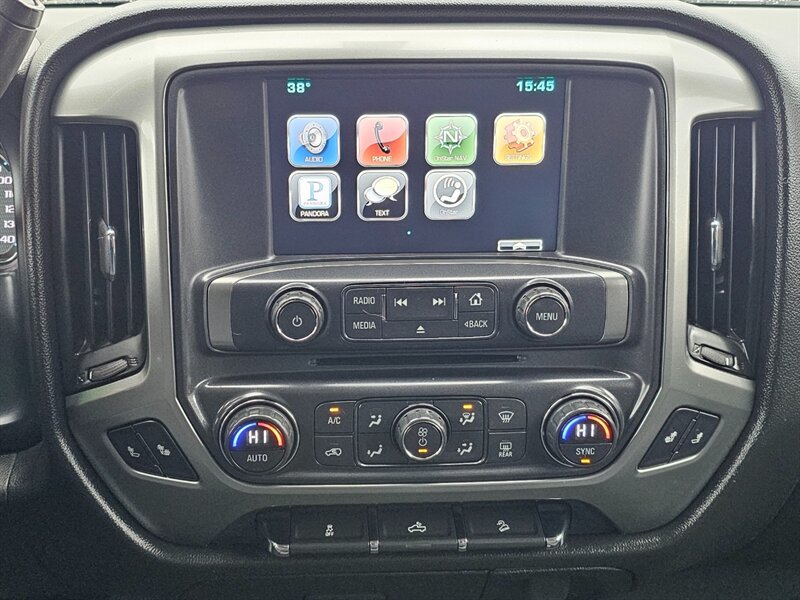 2015 Chevrolet Silverado 1500 LT Z71 - Photo 7 - De Pere, WI 54115