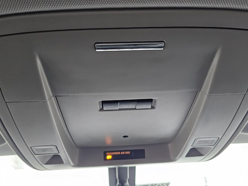 2015 Chevrolet Silverado 1500 LT Z71 - Photo 9 - De Pere, WI 54115