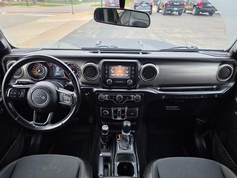 2020 Jeep Wrangler Unlimited Freedom - Photo 2 - De Pere, WI 54115