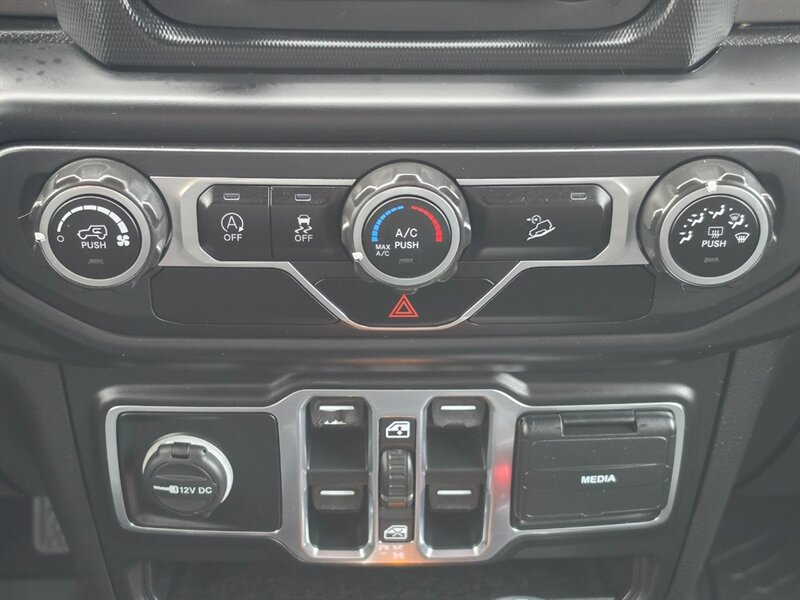2020 Jeep Wrangler Unlimited Freedom - Photo 19 - De Pere, WI 54115