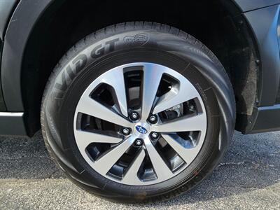 2025 Subaru Outback Premium   - Photo 41 - De Pere, WI 54115