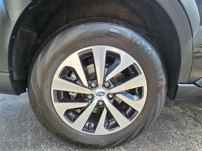 2025 Subaru Outback Premium   - Photo 42 - De Pere, WI 54115
