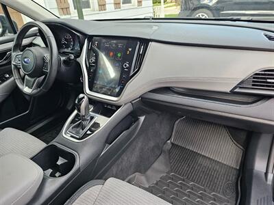 2025 Subaru Outback Premium   - Photo 11 - De Pere, WI 54115