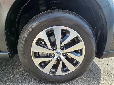 2025 Subaru Outback Premium   - Photo 43 - De Pere, WI 54115