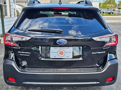 2025 Subaru Outback Premium   - Photo 23 - De Pere, WI 54115