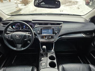 2017 Toyota Avalon XLE Plus   - Photo 5 - De Pere, WI 54115