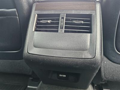 2017 Toyota Avalon XLE Plus   - Photo 34 - De Pere, WI 54115