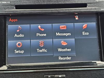 2017 Toyota Avalon XLE Plus   - Photo 28 - De Pere, WI 54115