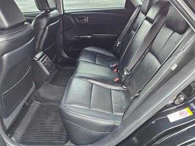 2017 Toyota Avalon XLE Plus   - Photo 15 - De Pere, WI 54115