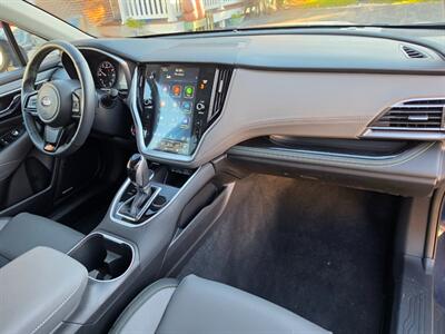 2025 Subaru Outback Onyx Edition   - Photo 11 - De Pere, WI 54115