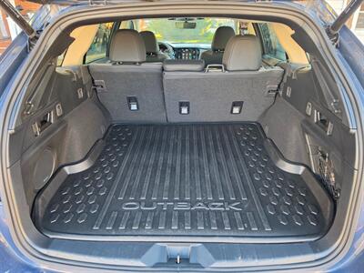 2025 Subaru Outback Onyx Edition   - Photo 18 - De Pere, WI 54115