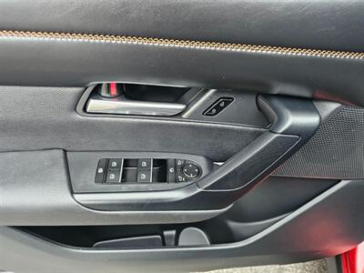 2025 Mazda CX-50 2.5 S Premium Plus   - Photo 19 - De Pere, WI 54115