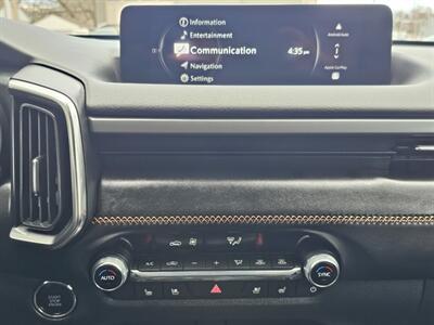 2025 Mazda CX-50 2.5 S Premium Plus   - Photo 8 - De Pere, WI 54115