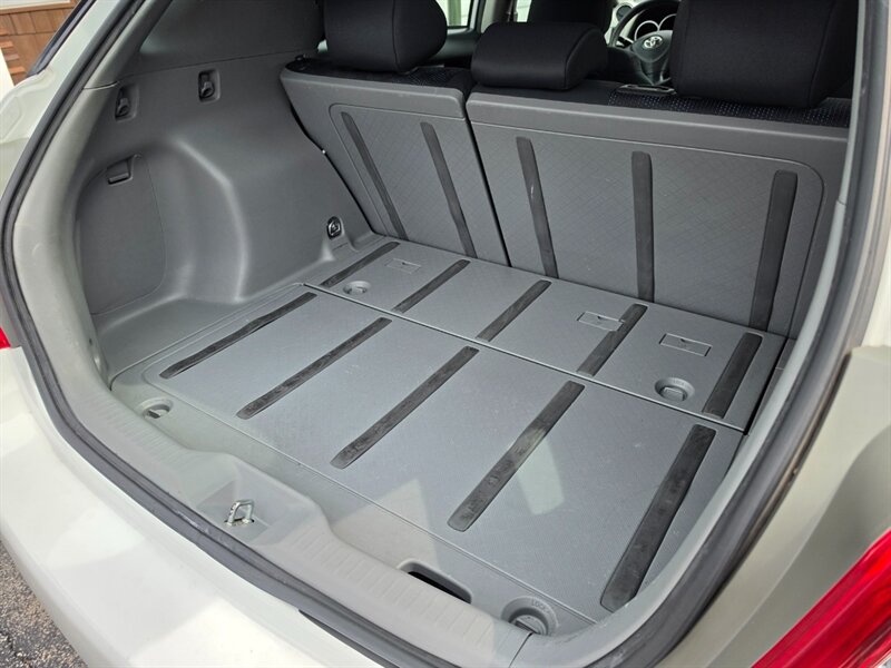 2009 Toyota Matrix - Photo 32 - De Pere, WI 54115