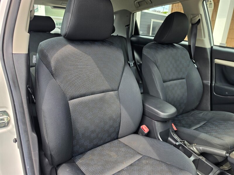 2009 Toyota Matrix - Photo 11 - De Pere, WI 54115