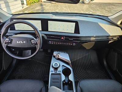 2023 Kia EV6 Wind   - Photo 5 - De Pere, WI 54115