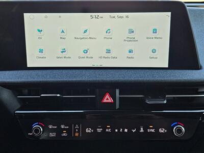 2023 Kia EV6 Wind   - Photo 8 - De Pere, WI 54115