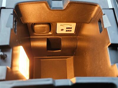 2014 Chevrolet Impala LT 2LT   - Photo 10 - De Pere, WI 54115