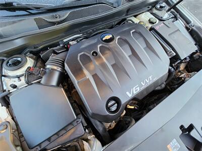 2014 Chevrolet Impala LT 2LT   - Photo 36 - De Pere, WI 54115