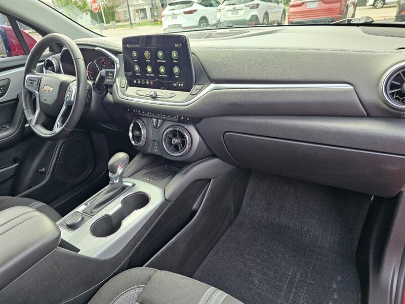 2023 Chevrolet Blazer LT - Photo 11 - De Pere, WI 54115